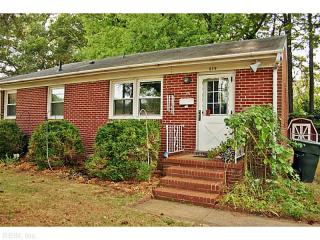 619 Redheart Dr, Hampton, VA 23666-2919