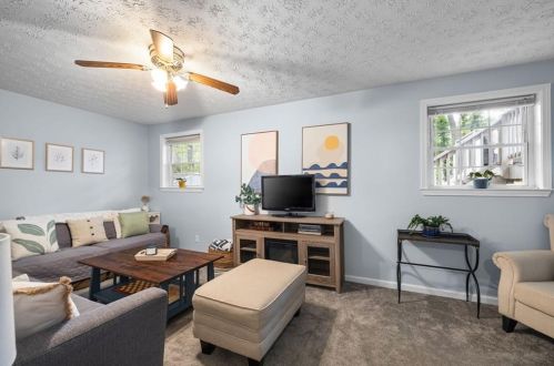 2579 Hatfield Cir, Atlanta GA  30316-3950 exterior