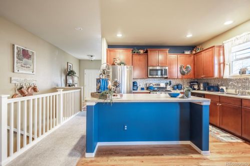 25057 Canal Pl, Aurora CO 80018-1627 exterior