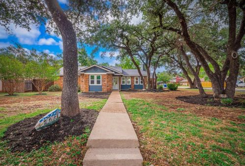 208 Park St, Cedar Park, TX 78613-3058