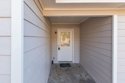 40 Myrtle Grove Ln, Porterdale, GA 30014-8308