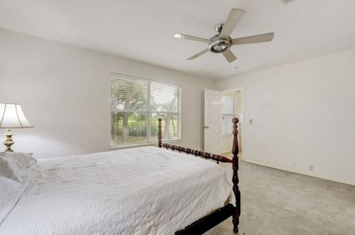 2208 Coats Cir, Austin TX  78748-3403 exterior