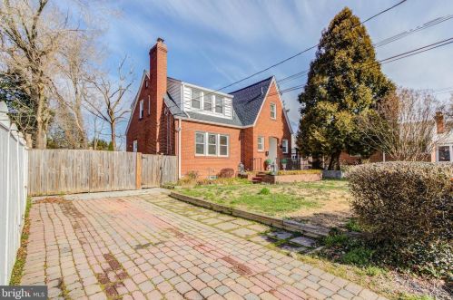 305 Dearborn Ave, Silver Spring, MD 20901-2917