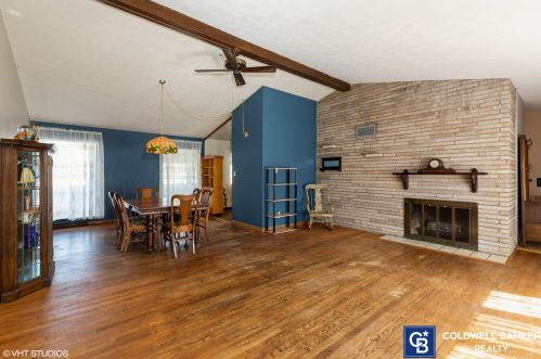 1228 Lincoln St, Hobart, IN 46342-6042