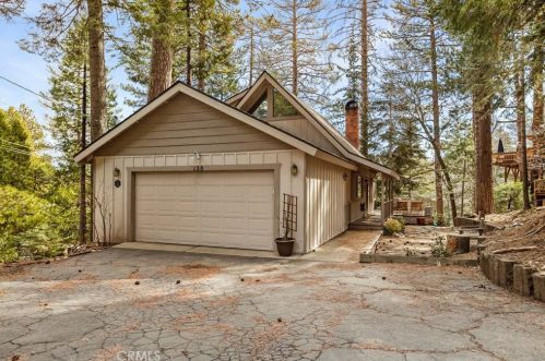 128 Fairway Dr, Lake Arrowhead, CA