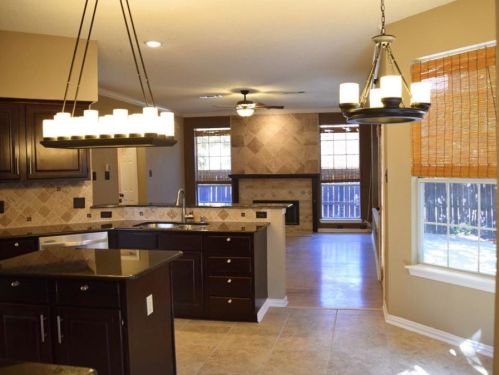 100 Morning Star Ct, Irving TX  75063-4785 exterior