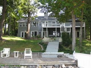 123 Freeboard Dr, Scruggs, VA 24121-2451