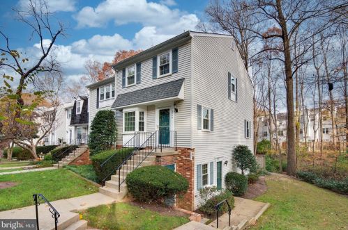 5949 First Landing Way, Springfield VA  22015-2605 exterior