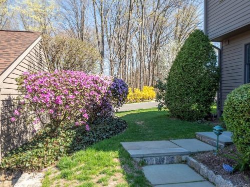 23 Lambert Cmn, Wilton CT  06897-4536 exterior