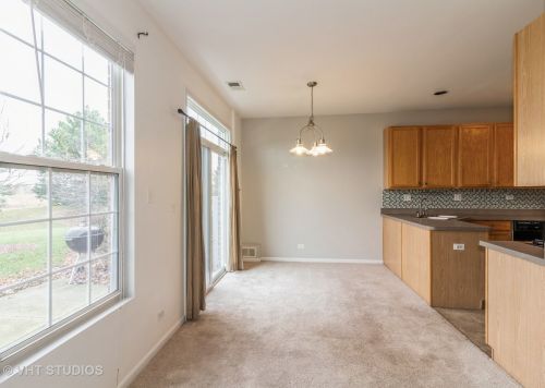 541 Springbrook Trl, Oswego IL  60543-4005 exterior