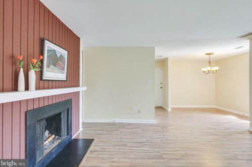 10564 Twin Rivers Rd, Columbia MD  21044-2153 exterior