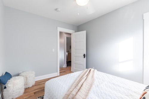 3722 Drake Ave, Cincinnati OH  45209-2124 exterior