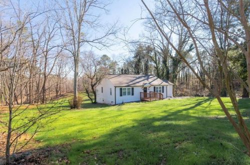 2014 Sugar Pike Rd, Holly Springs, GA 30188-2118