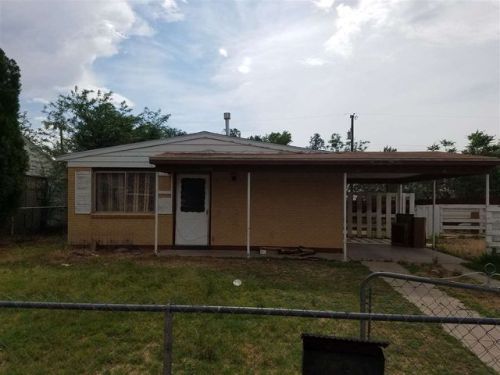 3004 Radcliff Dr, Roswell, NM 88203-2215