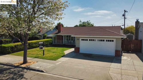1642 Southgate St, Hayward, CA 94545-3517