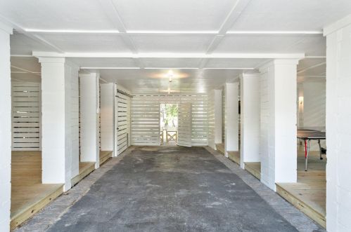 8 Ocean Park Ct, Isle Of Palms SC  29451-2244 exterior