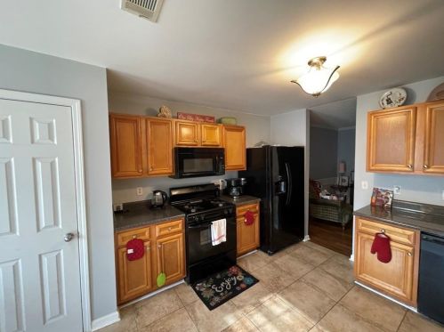 5849 El Segundo Way, Atlanta GA  30349-7519 exterior