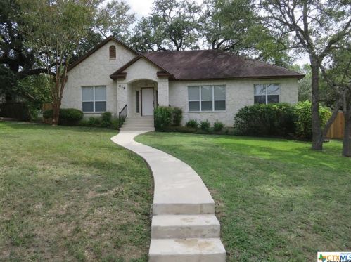 619 Gloria Dr, Seguin TX  78155-5823 exterior