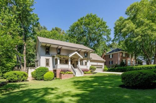 6835 Lisa Ln, Atlanta, GA 30338-3951