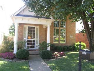 5535 Fountain Bay Dr, Memphis, TN 38120-1838