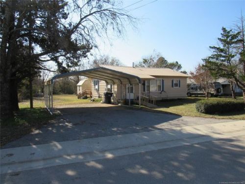 818 Roberts St, Bokchito, OK 74726-1301