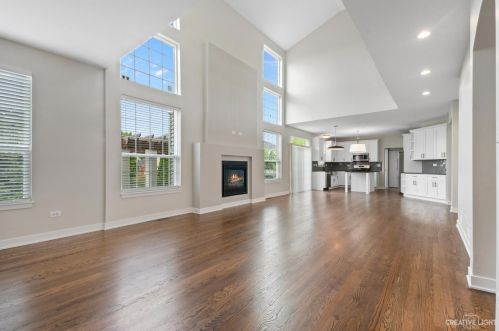 2041 Mark Cir, Lemont, IL 60490-4916