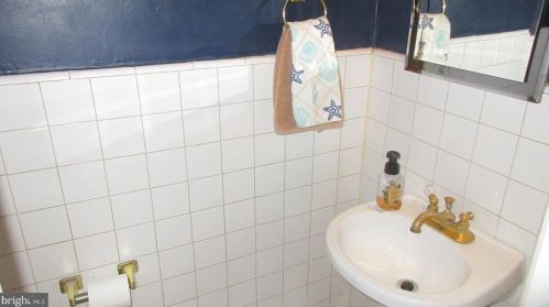 2729 10th St, Philadelphia PA 19148-5006 exterior