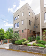 113 19th Ave, Seattle, WA 98112-5303