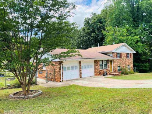 1003 Pine Mountain Dr, Forest Park, GA 30297-3102
