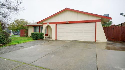 154 Shefield Dr, Vacaville, CA 95687-5024