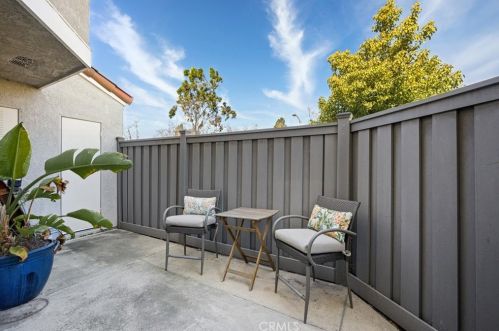 431 Tangelo, Irvine CA  92618-4483 exterior