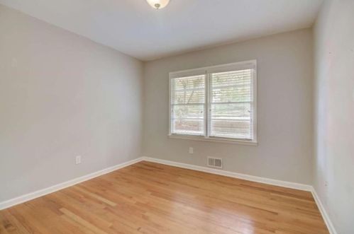 2612 Blount St, Atlanta GA  30344-6716 exterior