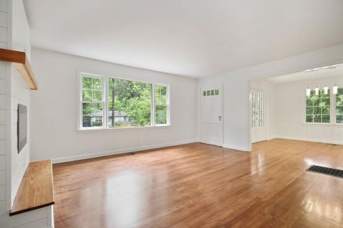1678 Bridgeport Dr, Atlanta GA  30318-3332 exterior