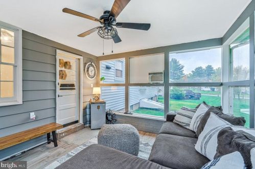 27 Lochatong Rd, Trenton NJ 08628-1608 exterior