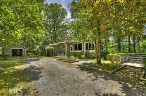158 Simpson Dr, Mineral Bluff, GA 30559-6407