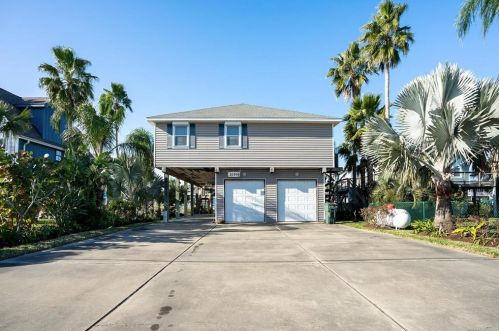 21914 Lampasas Dr, Galveston, TX 77554-9619