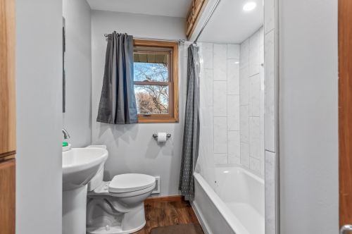 261 Gresham Ave, Saint Paul MN  55128-3916 exterior