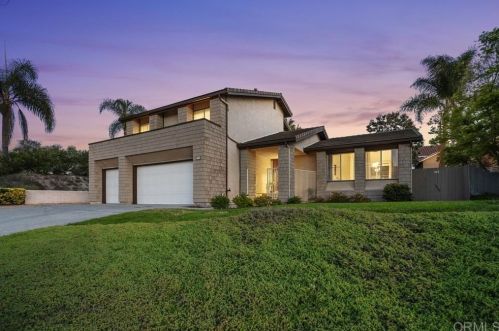 2205 Recodo Ct, Carlsbad, CA 92009-8528