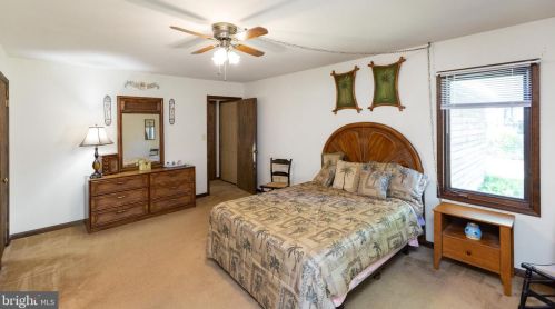 1174 Spruce Ave, Shady Side MD 20764-9562 exterior