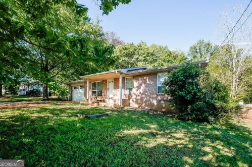 1759 Old Camp Trl, Conyers GA  30012-3648 exterior