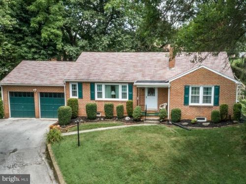 73 Jolo Way, York, PA 17403-5017