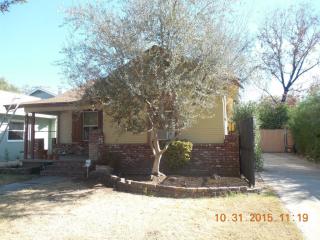 1380 Glenn Ave, Fresno, CA 93728-2016