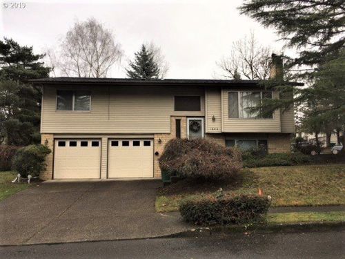 1642 Willowbrook Ave, Damascus OR  97080 exterior