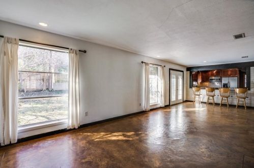 6413 Lansdale Rd, Fort Worth TX  76116-1623 exterior