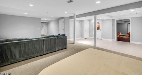 35 Mallard Dr, Hackettstown NJ  07840-2821 exterior