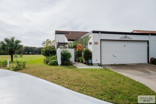 13 Resaca Vista Dr, Los Cuates, TX 78586-8366