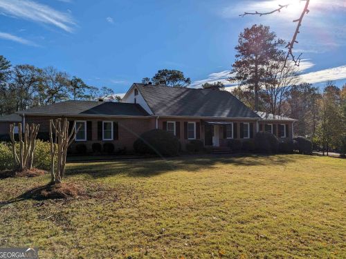 133 Honeysuckle Ln, Barnesville, GA 30204-1809