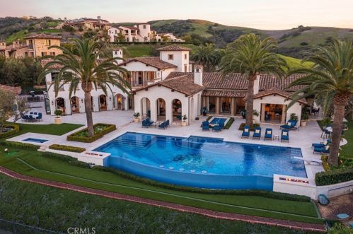 76 Golden Eagle, Irvine CA  92603-0309 exterior