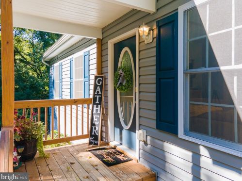 107 Featherbed Ln, Harpers Ferry, WV 25425