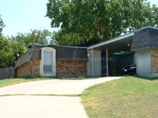 6809 Trail Lake Dr, Fort Worth TX  76133-5010 exterior